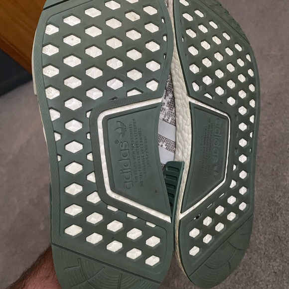 Adidas NMD shoe - Picture 4 of 4